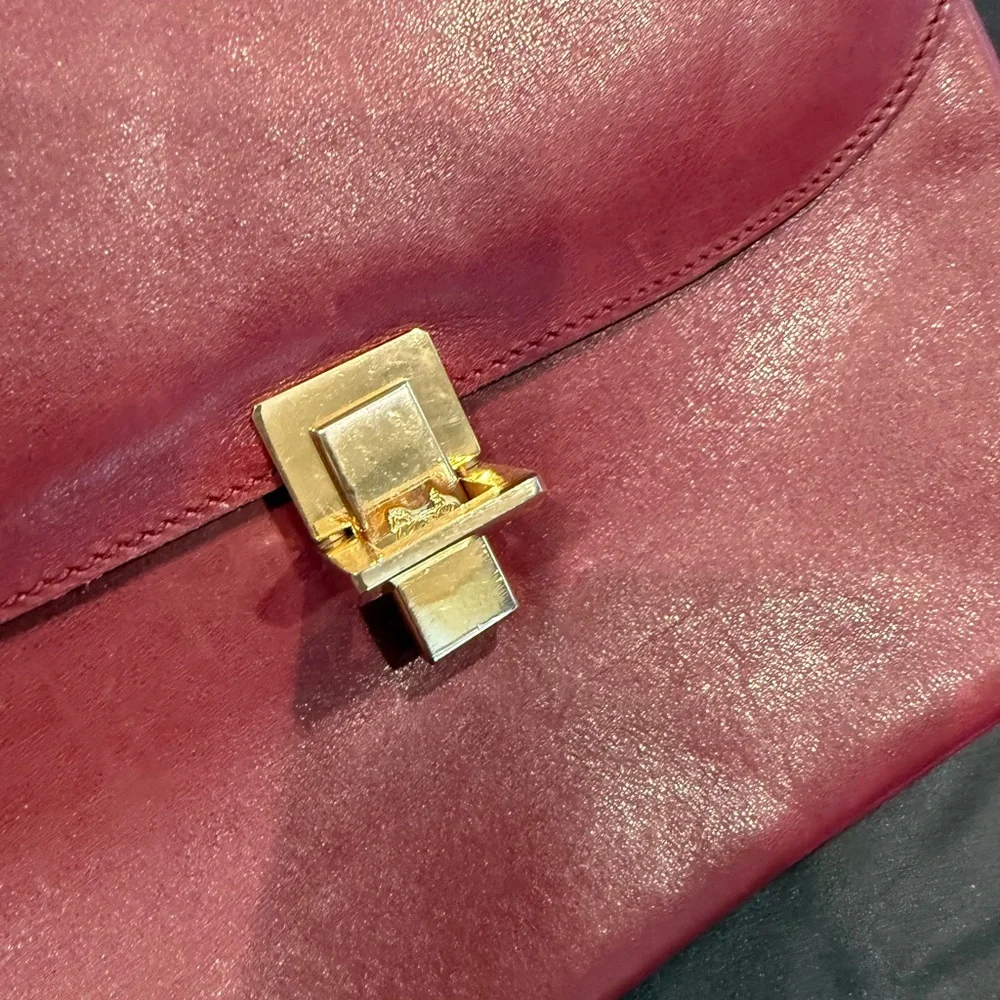 Vintage Céline Horse Carriage Clasp Burgundy Leather Shoulder Bag - Picture 14 of 16